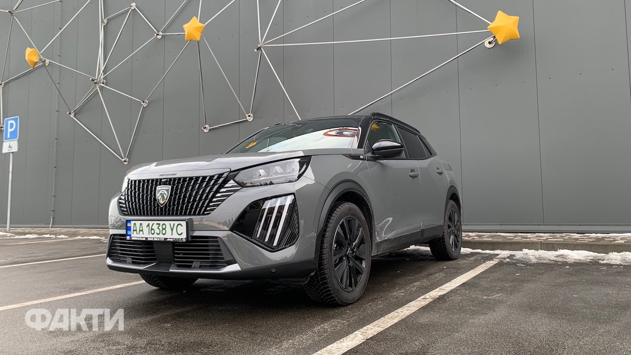 Тест-драйв Peugeot E-2008: что собой представляет французский электрический кроссовер