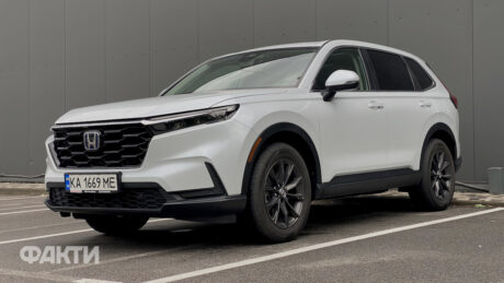 Тест-драйв Honda CR-V e:HEV: сімейний гібрид