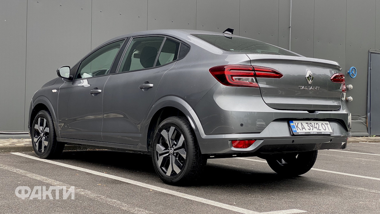 Renault Taliant: тест-драйв седана (фото) Фото 10