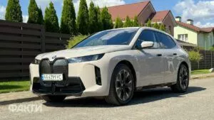 Тест-драйв BMW iX xDrive60: электрическая роскошь