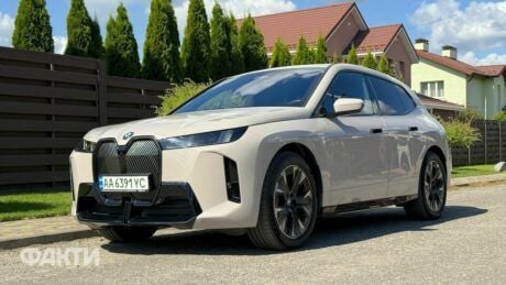 Тест-драйв BMW iX xDrive60: электрическая роскошь
