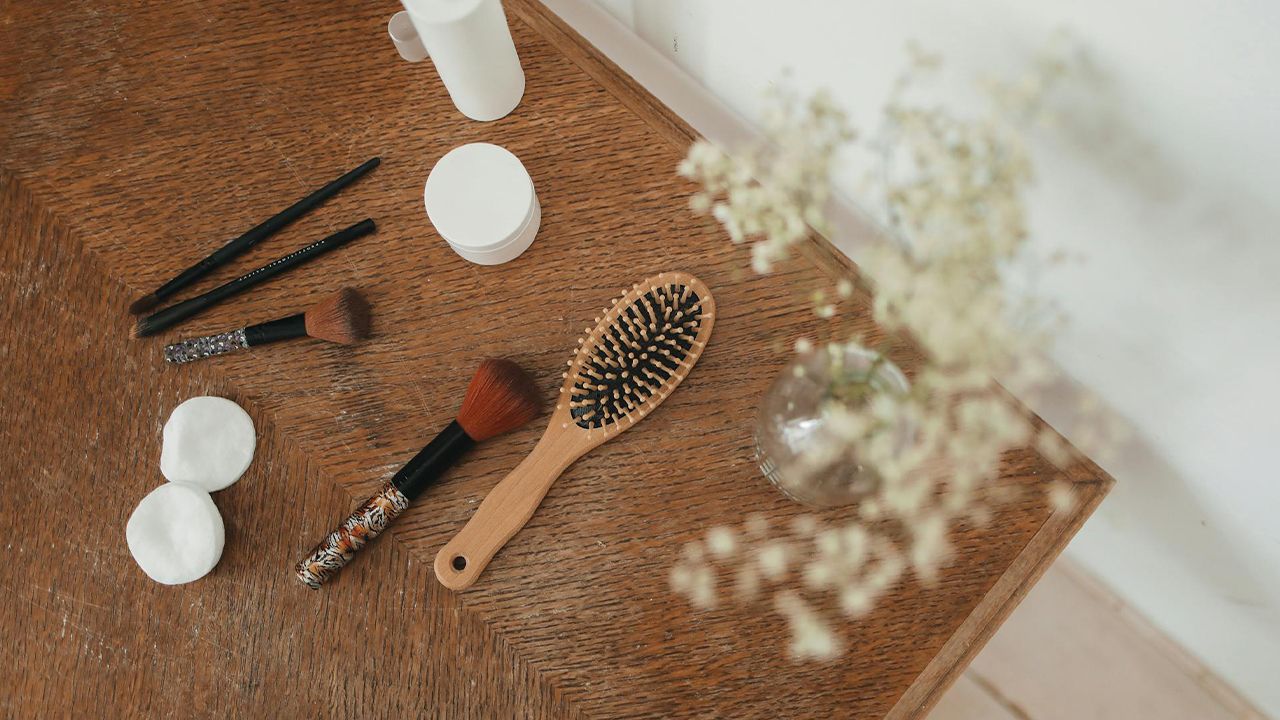 Обираємо щітку для стимуляції росту волосся та повного розслаблення після важкого дня Фото 1